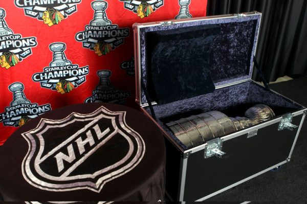 NHL STANLEY CUP TRAVEL-TRUNK